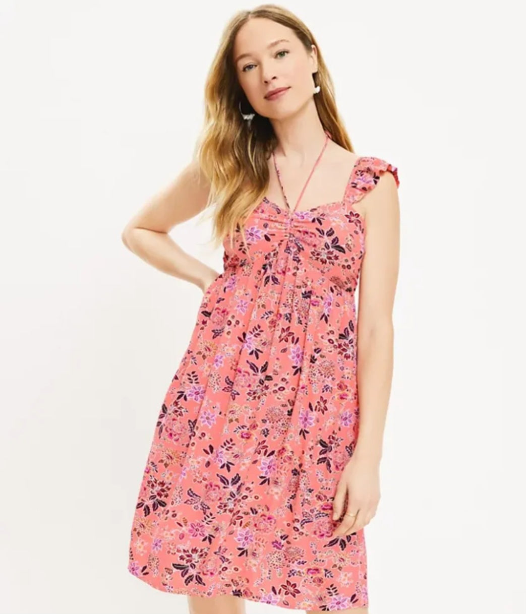 Coral floral dress with ruffle sleeves. Size 8. rs 29 - Scarlett's Riverside Boutique