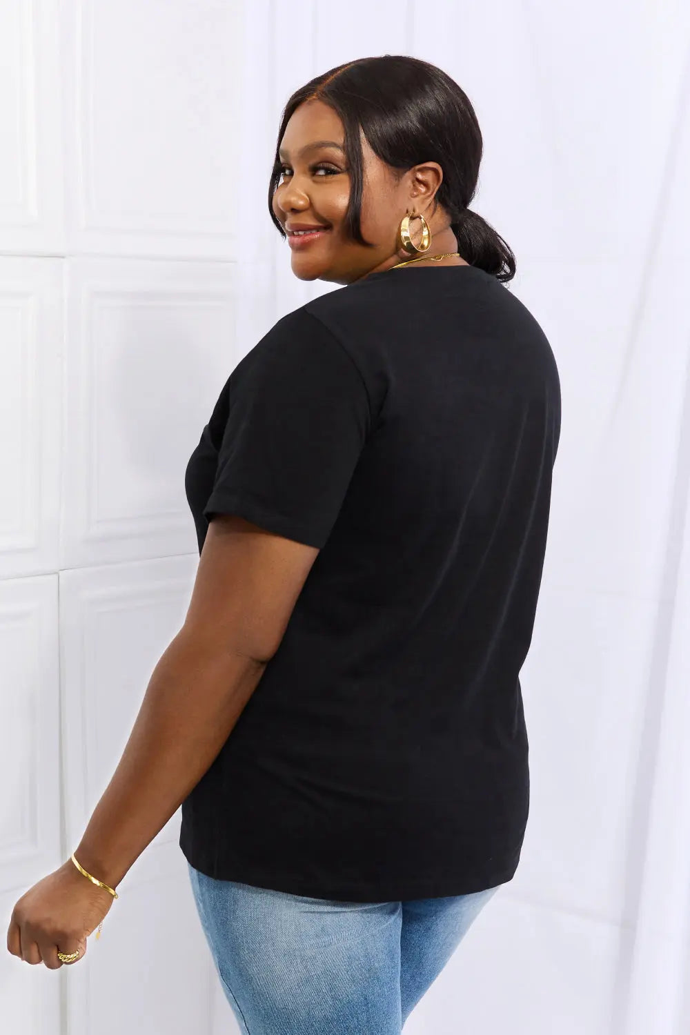 Simply Love Full Size FOOTBALL MOM Graphic Cotton Tee - Scarlett's Riverside Boutique