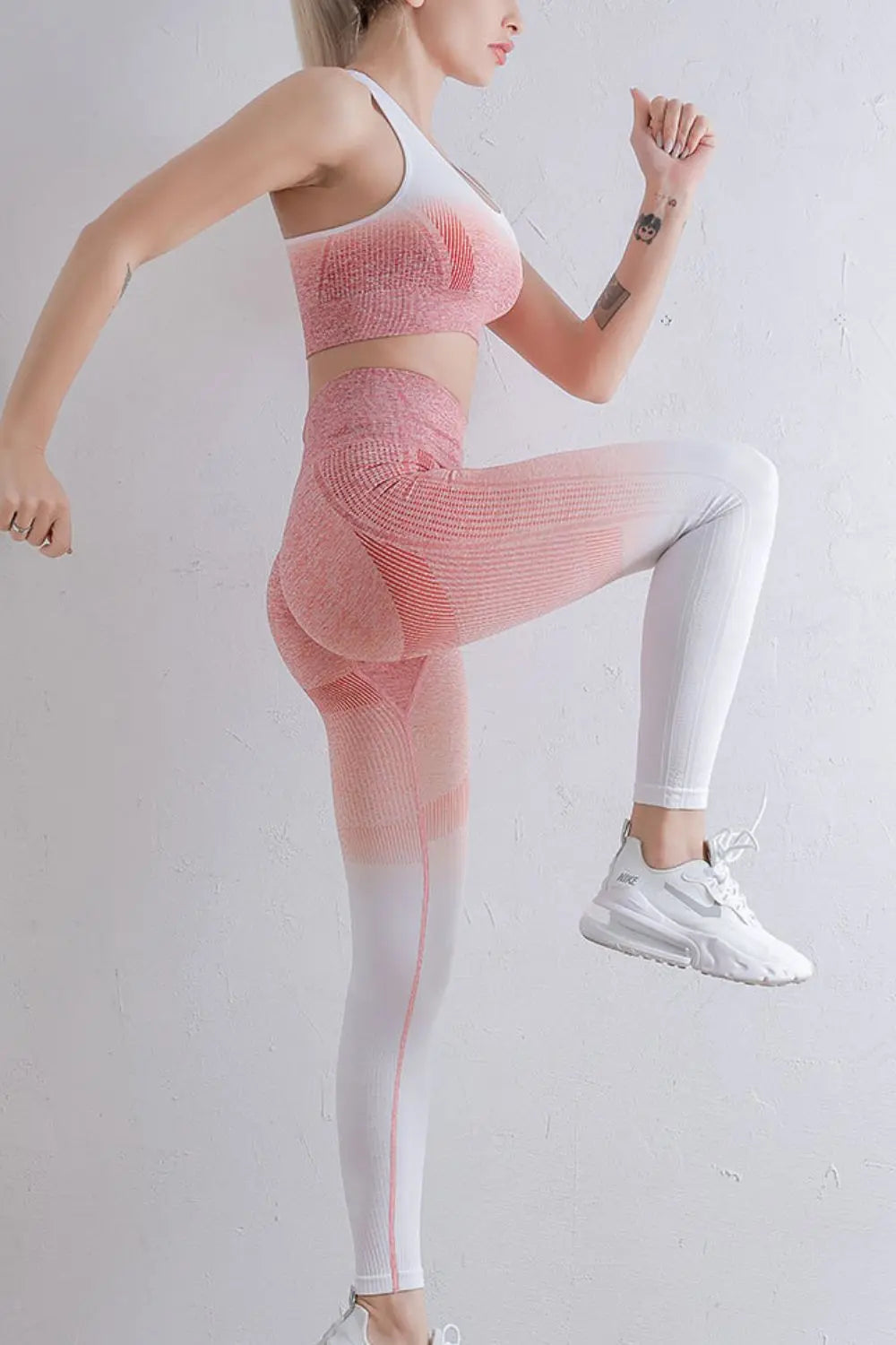 Gradient Sports Bra and Leggings Set - Scarlett's Riverside Boutique