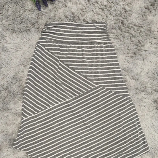 Quinn Grey And White Skirt - Scarlett's Riverside Boutique