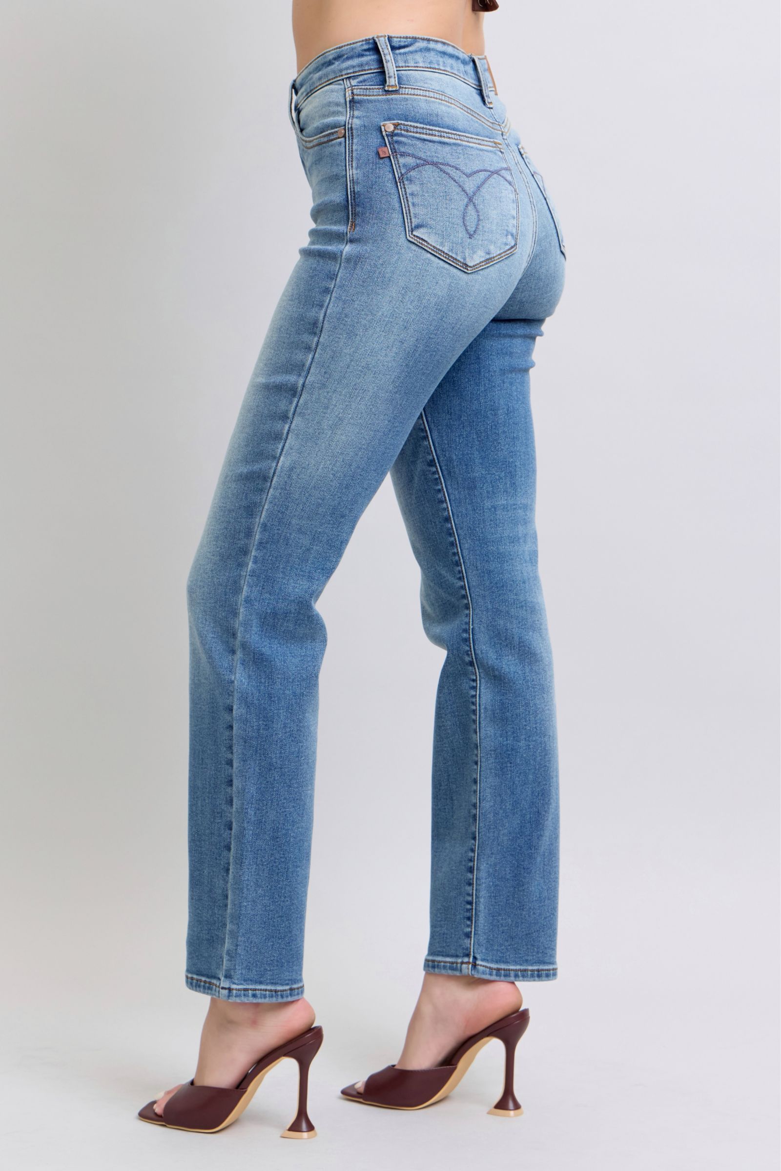 Judy Blue Full Size Run Vintage Wash Thermal Straight Jeans - Scarlett's Riverside Boutique 