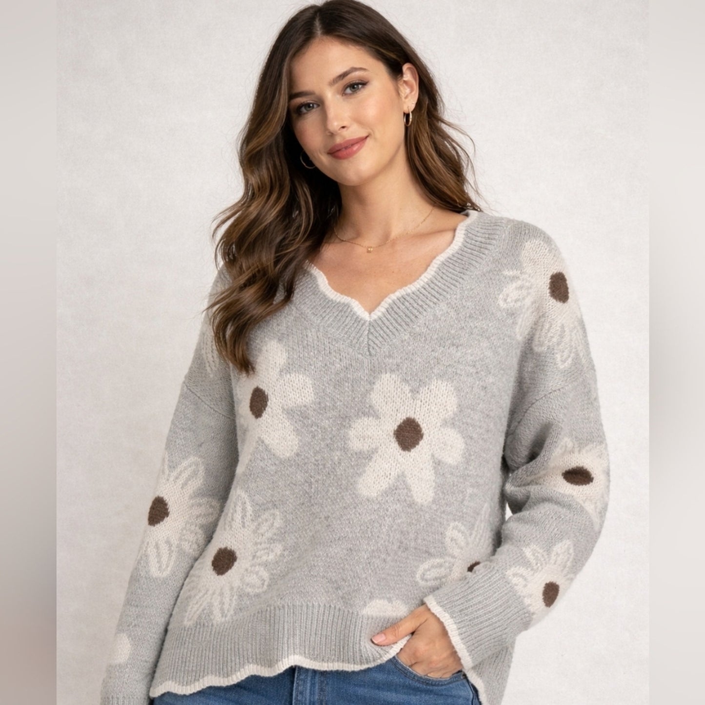 NWT Floral Knit V-Neck Sweater – Gray Daisy Print Pullover – Size Medium