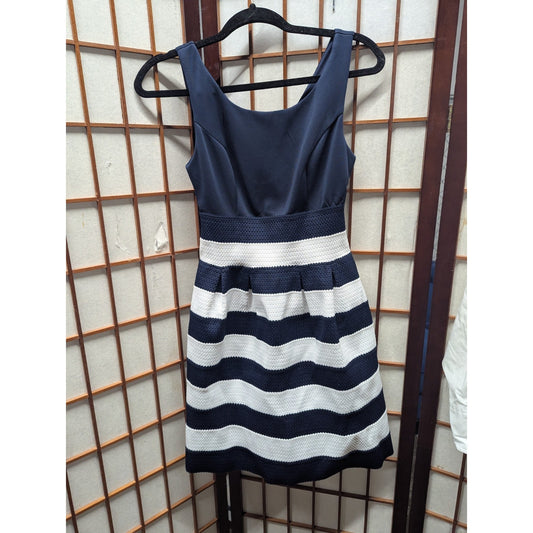 New York & Company Dress XS Navy Cream Striped Fit & Flare Sleeveless NWT