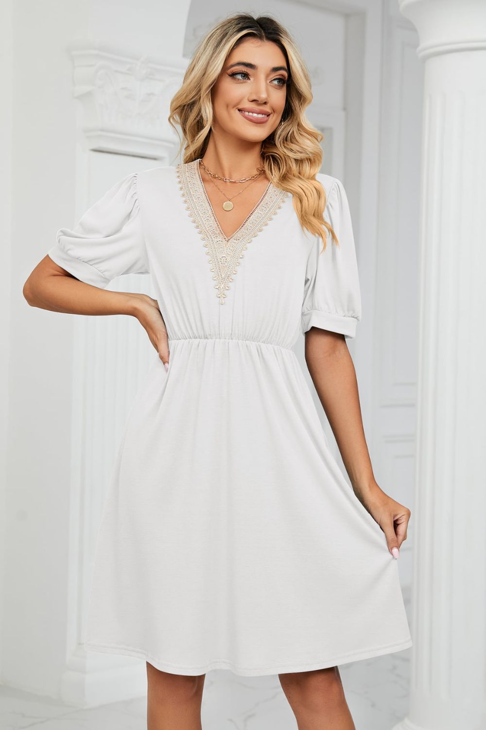 Contrast V-Neck Puff Sleeve Pocket Dress - Scarlett's Riverside Boutique 