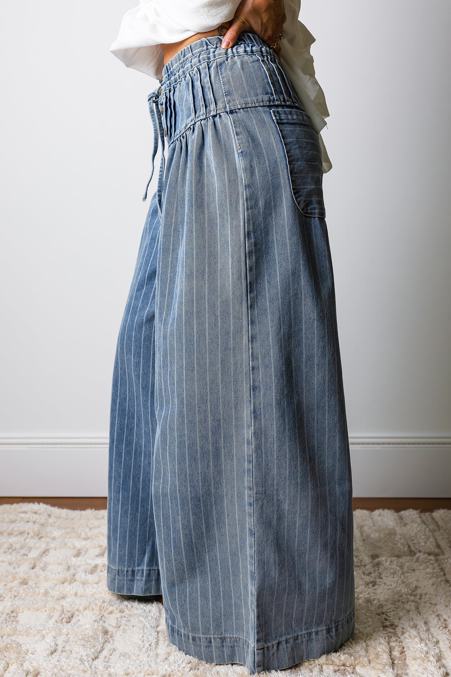 Blue Stripe Pleated Drawstring Casual Wide Leg Jeans. Boho pants