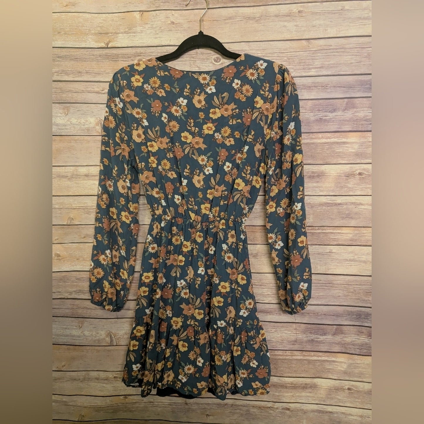 Everly Floral Long Sleeve, Size. M Teal Rust Boho Surplice V Neck Dress C7
