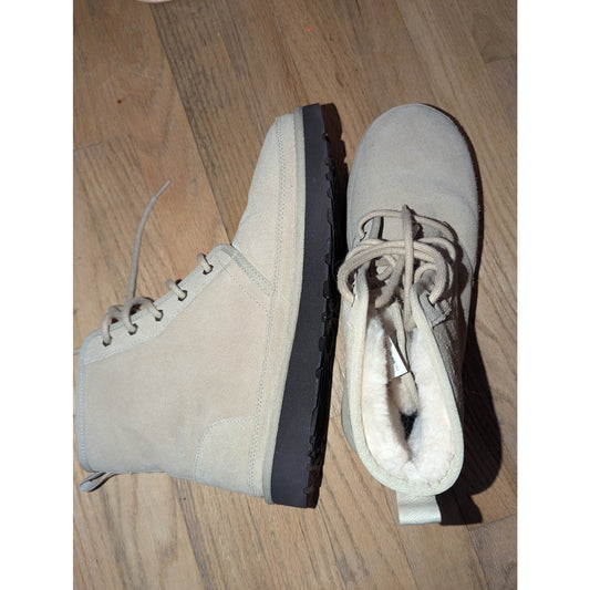 UGG Men’s Size 11 Suede Lace Up Winter Boots Sherpa Lined Beige Tan Ankle Boot