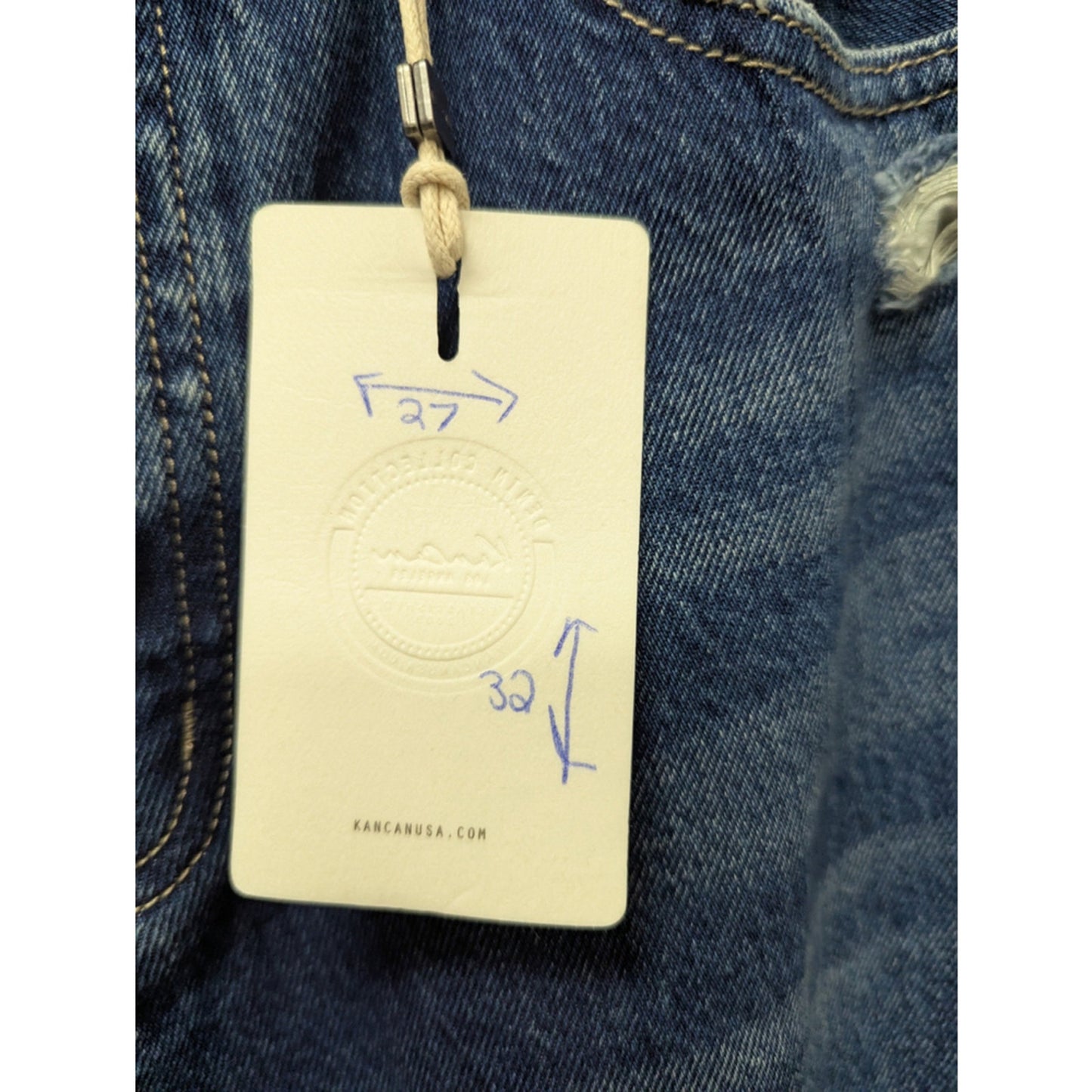 Kancan ultra high rise 90's wide flare. Size 7/27. Inseam 32"