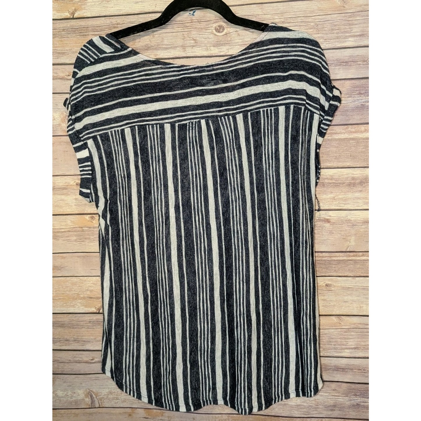 Striped Twist Front Top Short Sleeve Blue White Blouse Casual Lightweight Sz. M