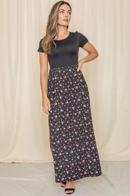 Plus Short Sleeve Floral Maxi Dress - Scarlett's Riverside Boutique 