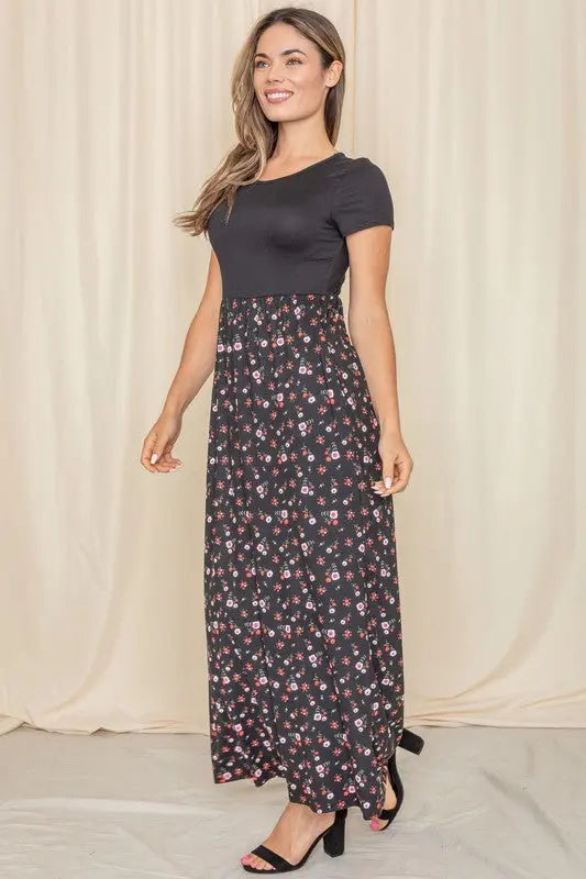 Plus Short Sleeve Floral Maxi Dress - Scarlett's Riverside Boutique 