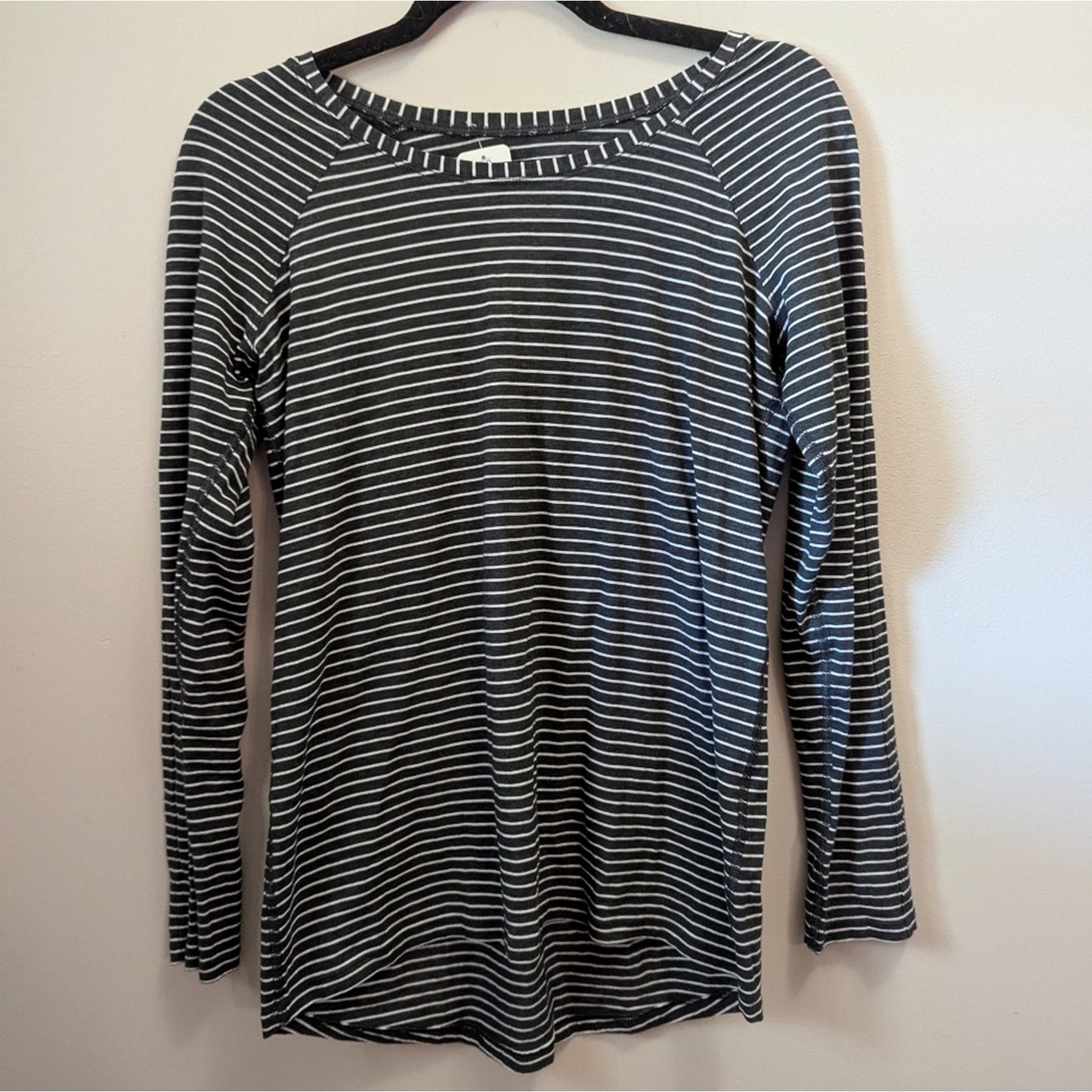 Lululemon, Basic Striped Black and White Women's Top. Sz S