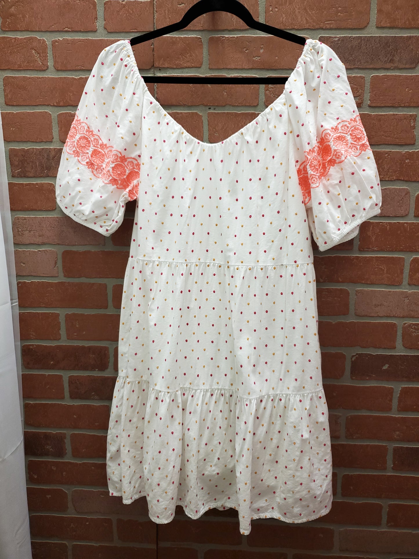 Loft White Dress w/ Orange & Pink Polka Dots. Sz M RS 29