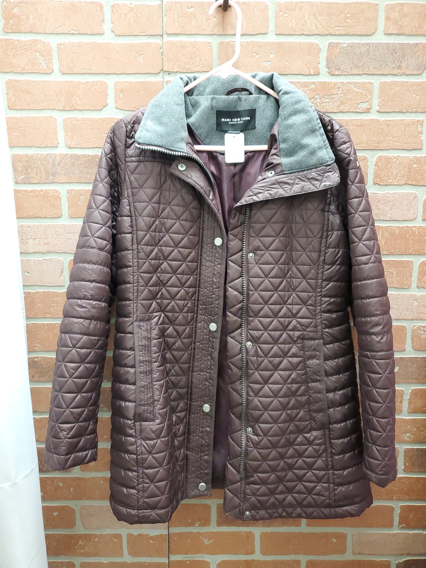 Marc New York Eggplant Coat. Size M. RS 80