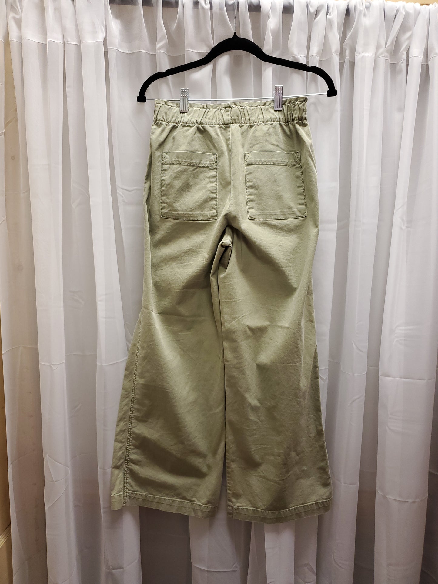 Loft Green Pants. Size XS. RS 80