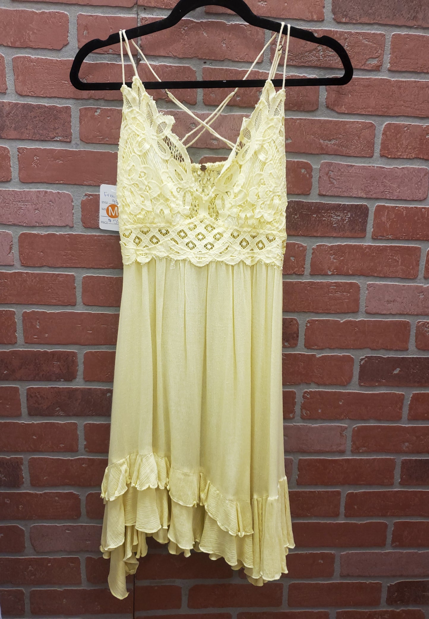 Free People Yellow Dress. Size M. RS 99