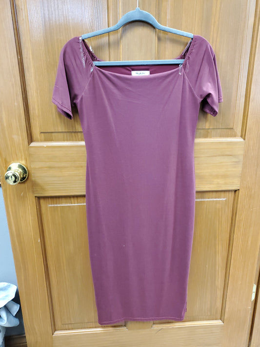 Mikey & Joey Maroon Dress. Size L. RS LB.