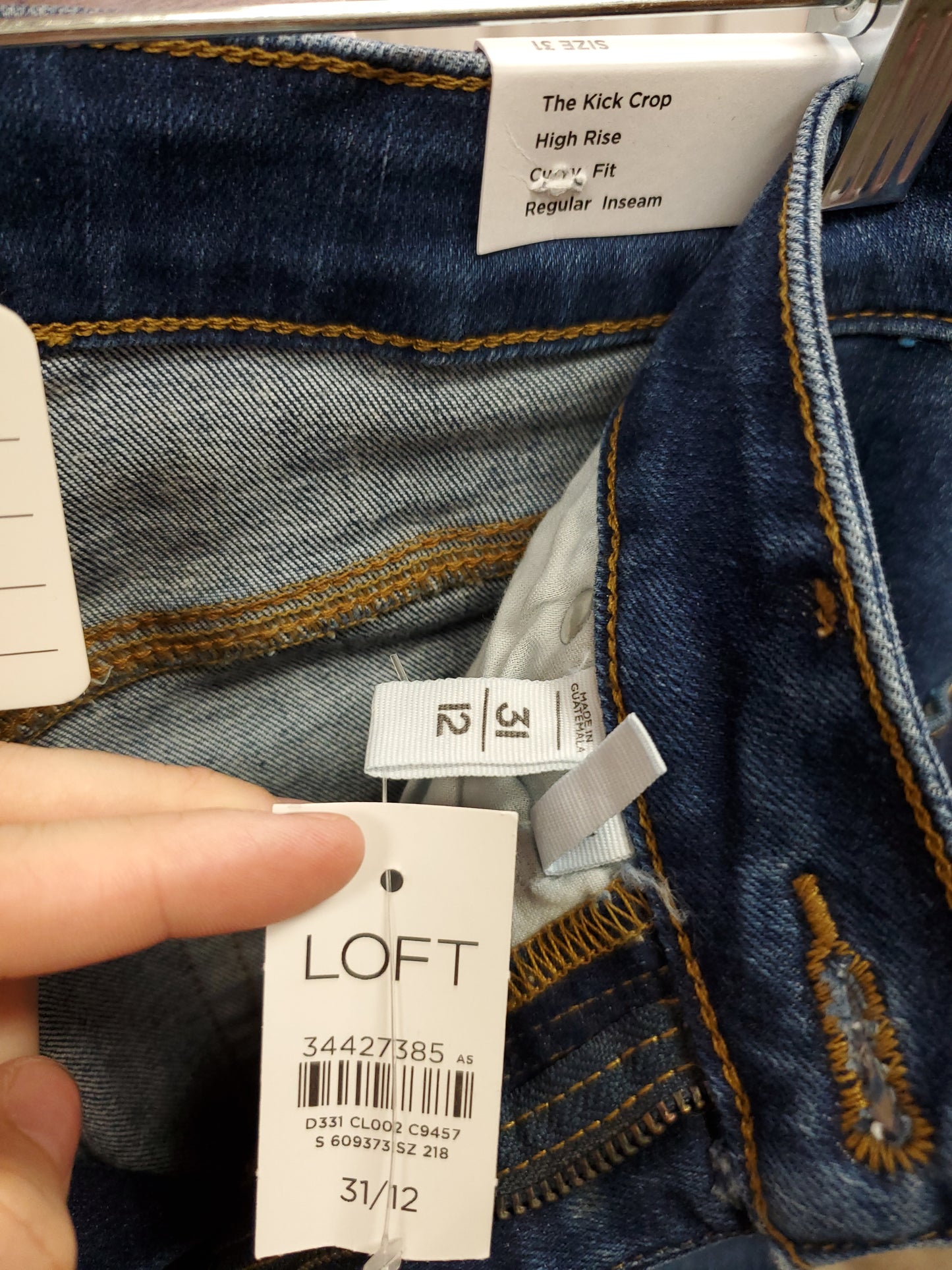 Loft. The Curvy Kick Crop Blue Jeans. Size 12. RS 29.