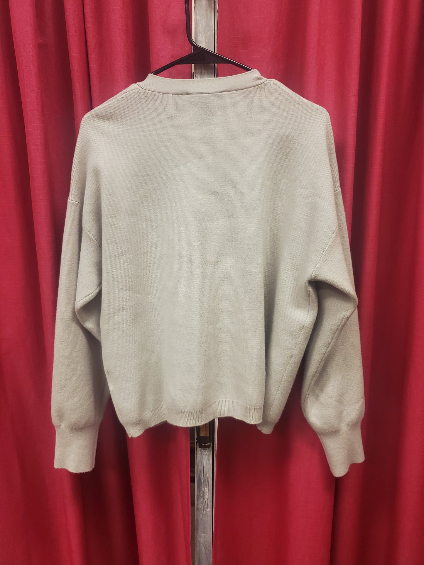 Philosophy Republic Clothing. Grey Sweater. Size L. RS 29.