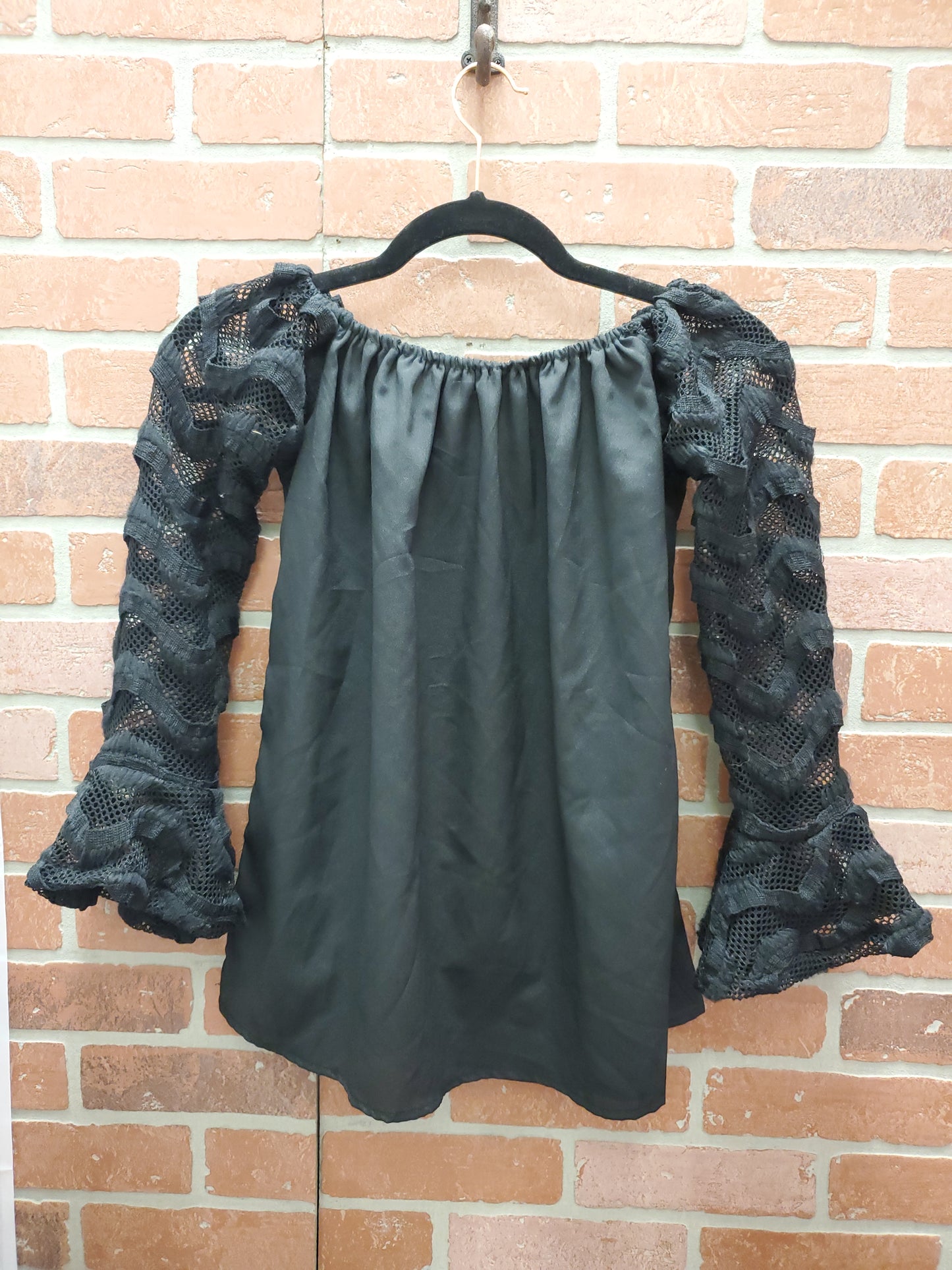 Black Balloon Sleeve Blouse. Size M. RS 99