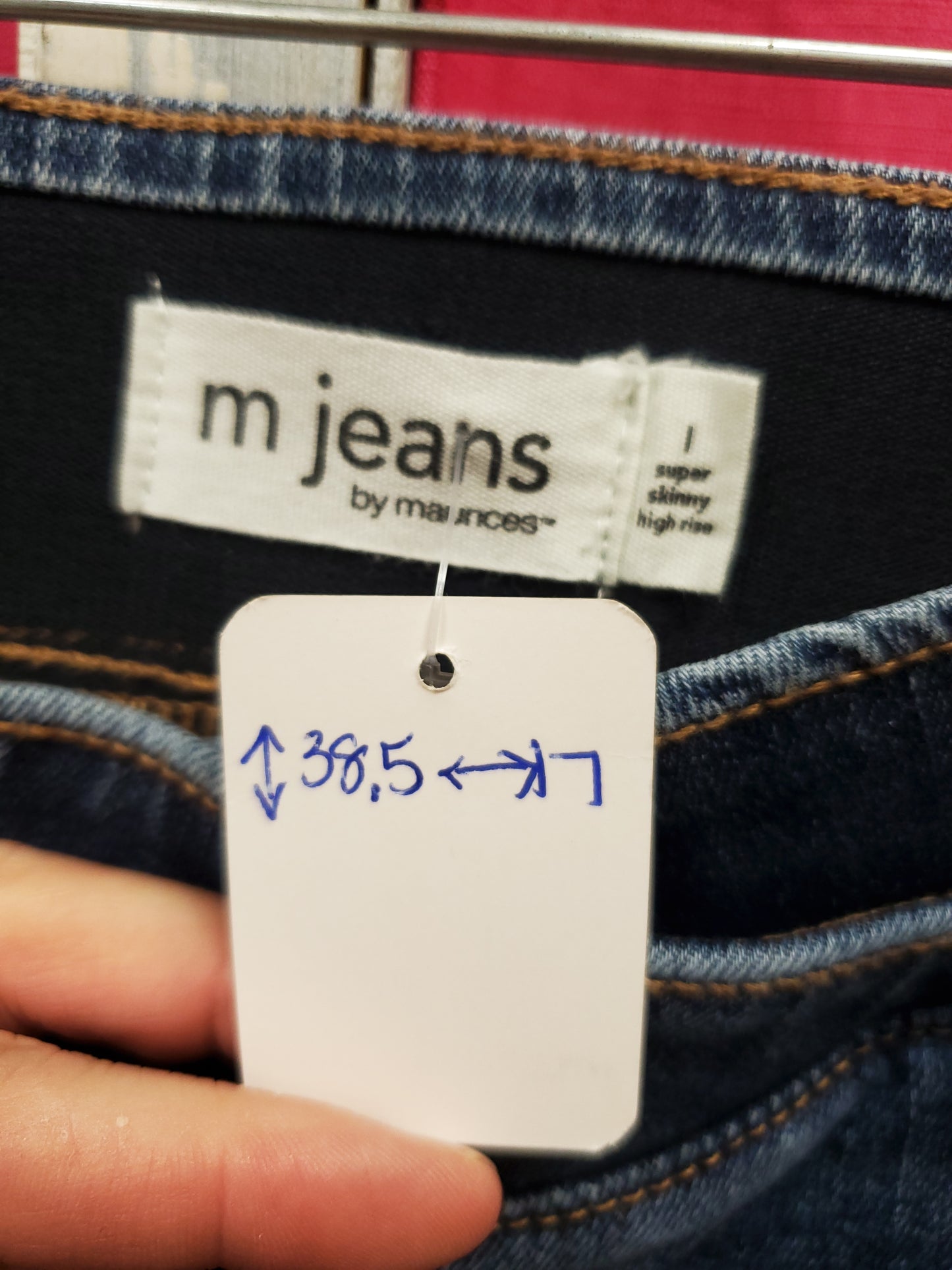 M Jeans. Blue Jeans. Size L. RS 29.