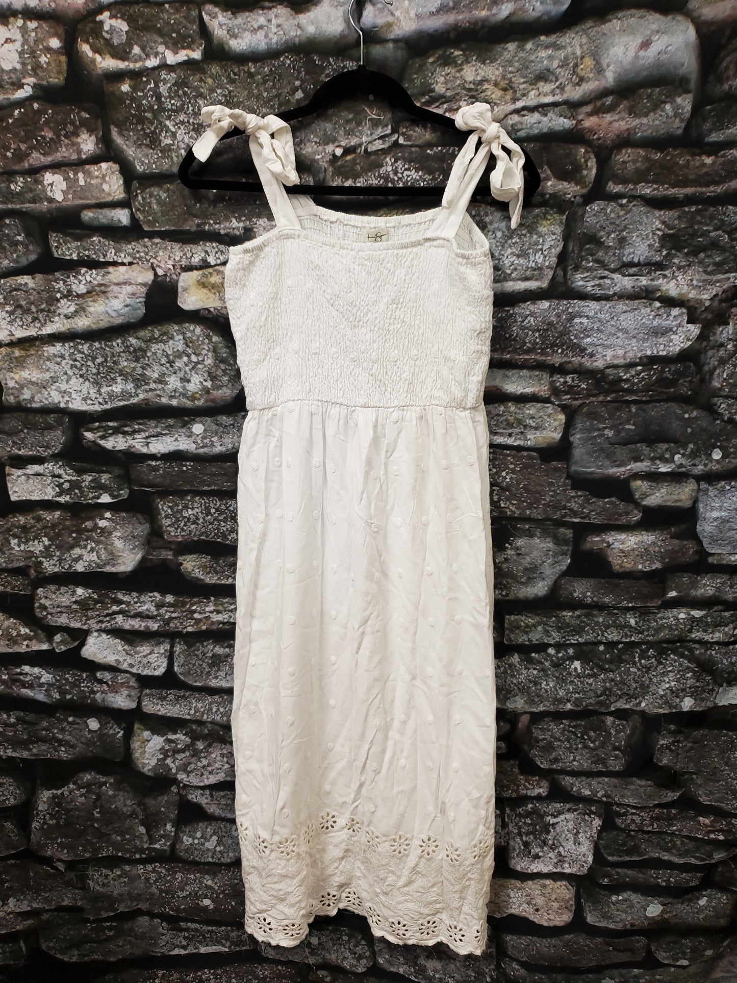 Jessica Simpson. White Sundress. Size L. RS 78