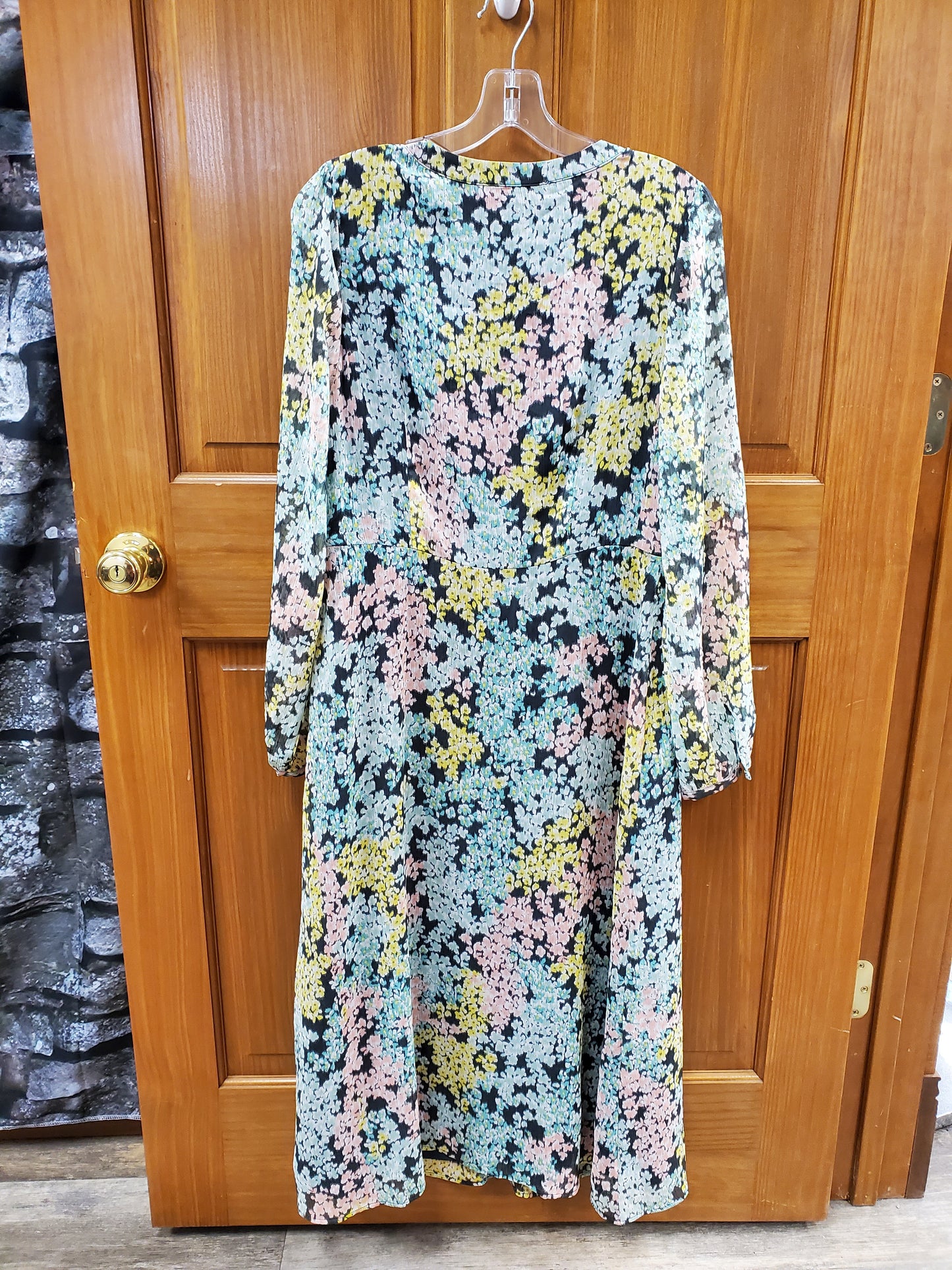 LOFT. Floral Dress. Size 10. RS 29.