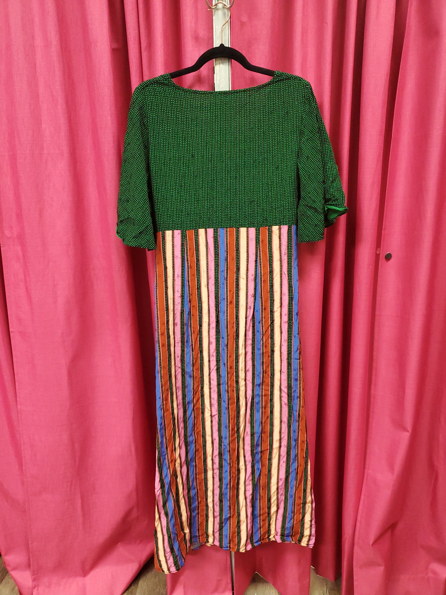 Topshop. Multi color maxi dress. Size 8. RS 29