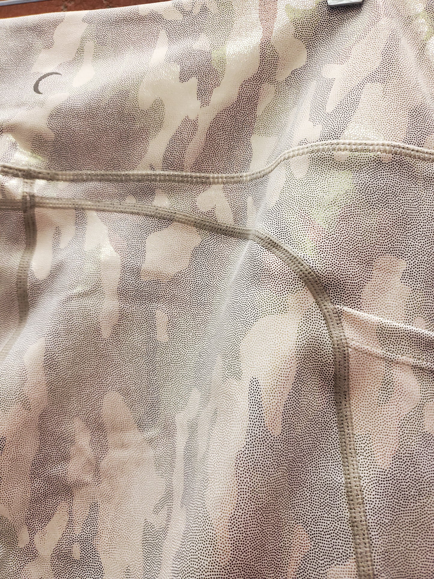 Zyia Camo Capri. Size 16-18. RS 24