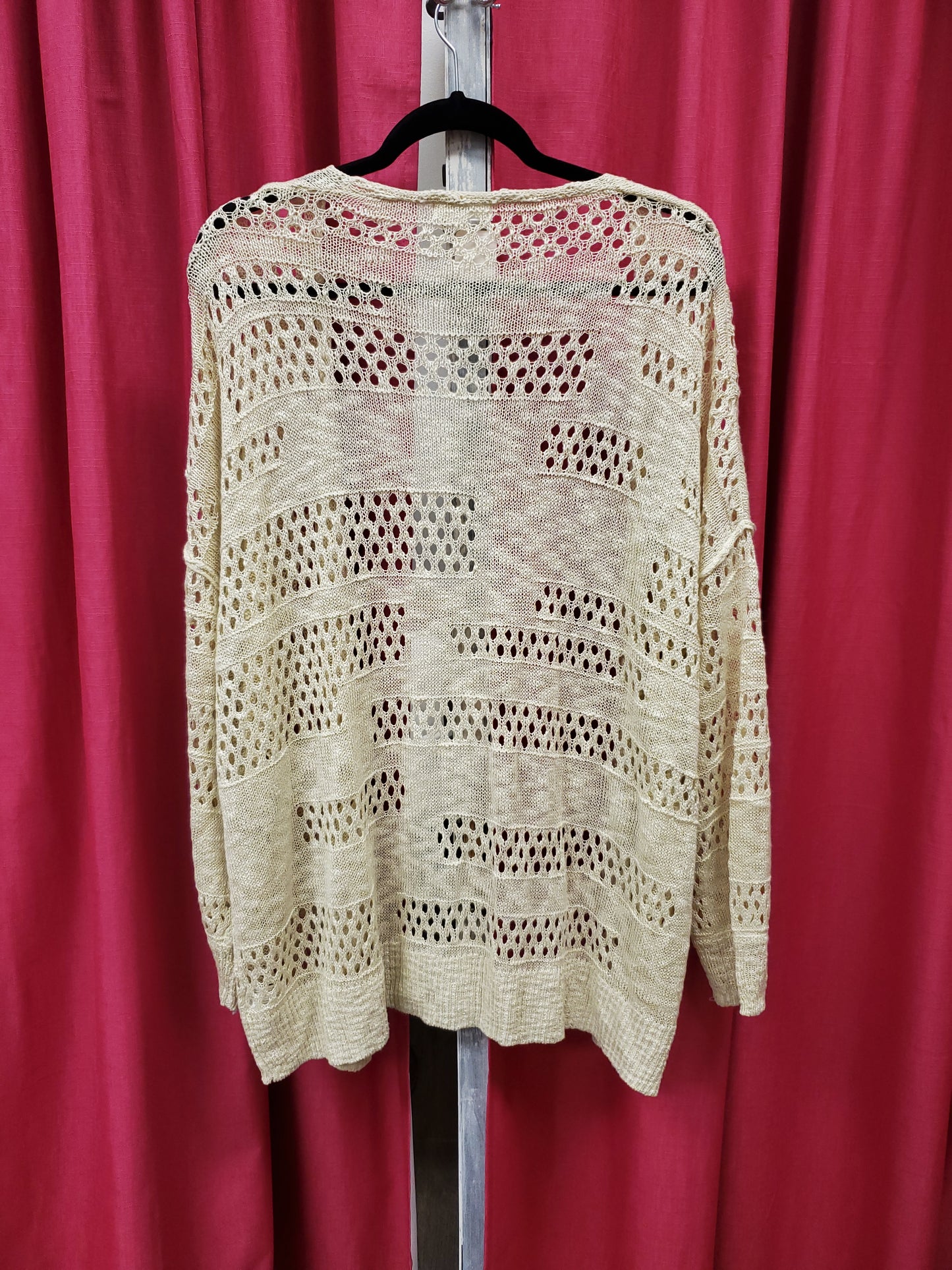 Hotouch Cream Knitted Cardigan. Size M. RS 99.