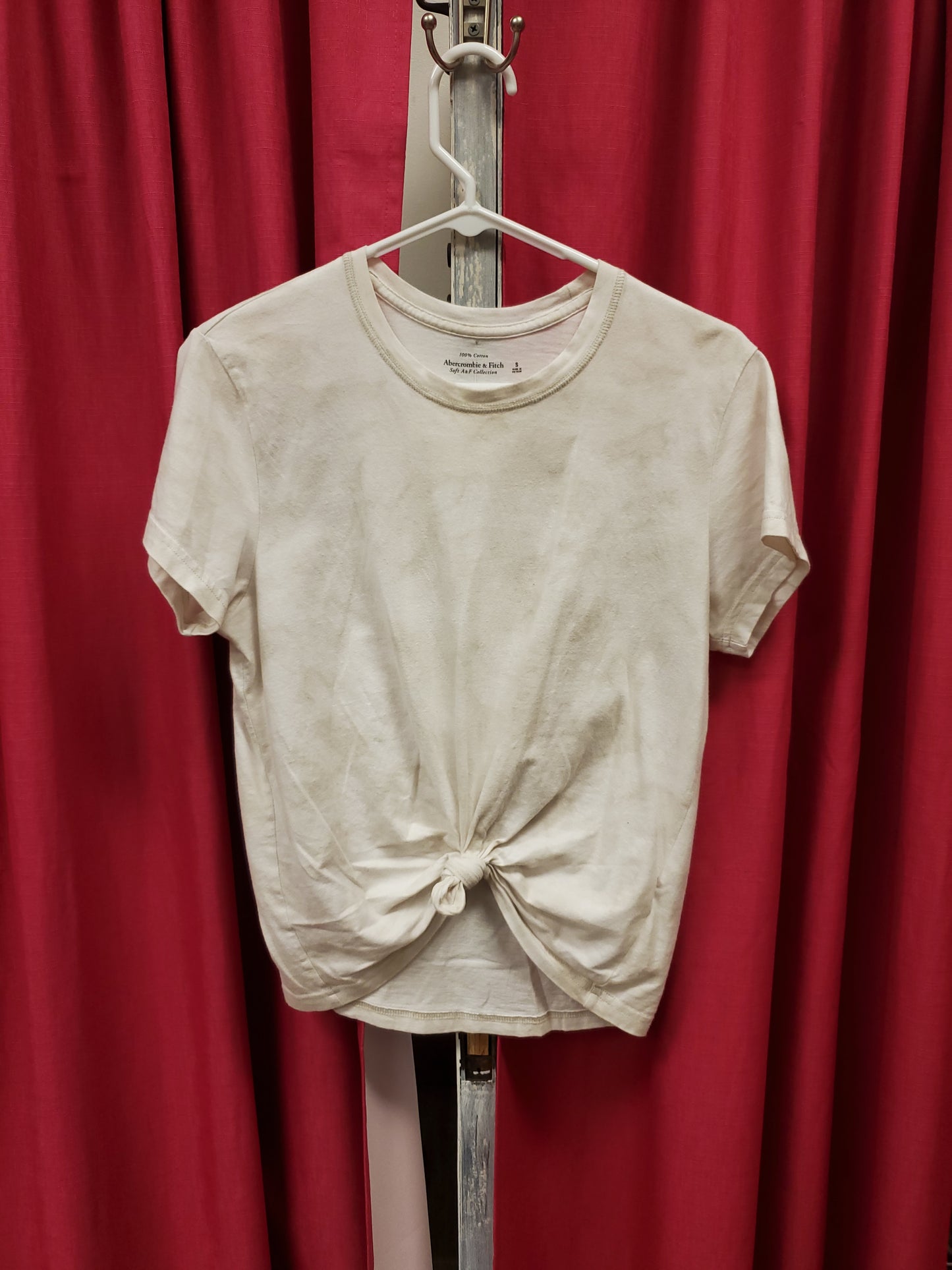 Abercrombie & Fitch White/Tan Blotch Print. Size S. RS 65