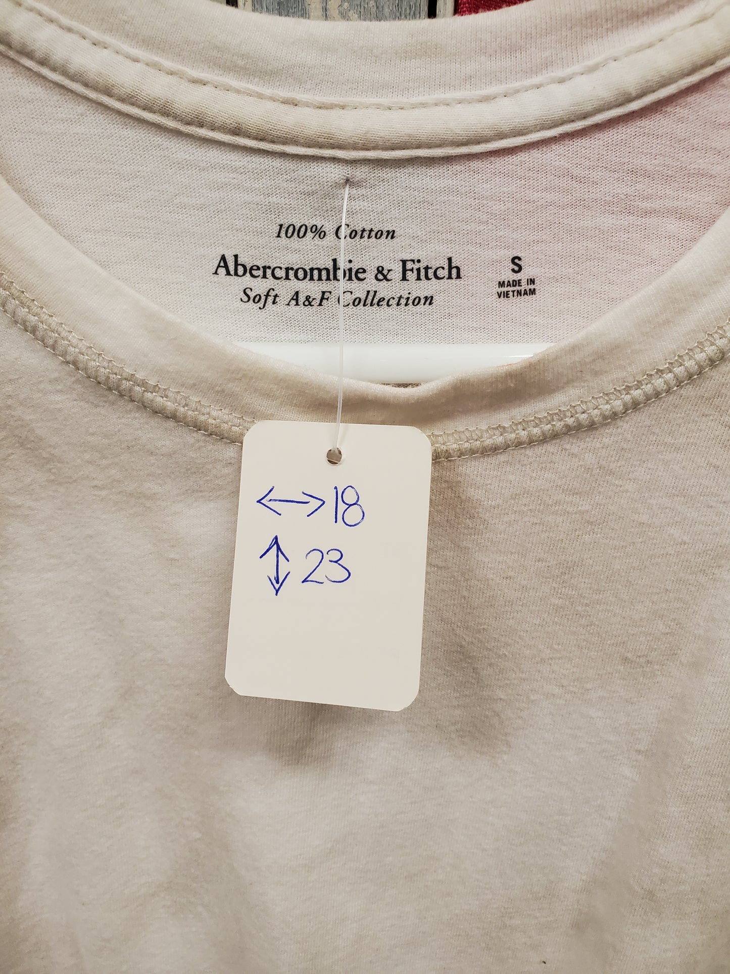 Abercrombie & Fitch White/Tan Blotch Print. Size S. RS 65