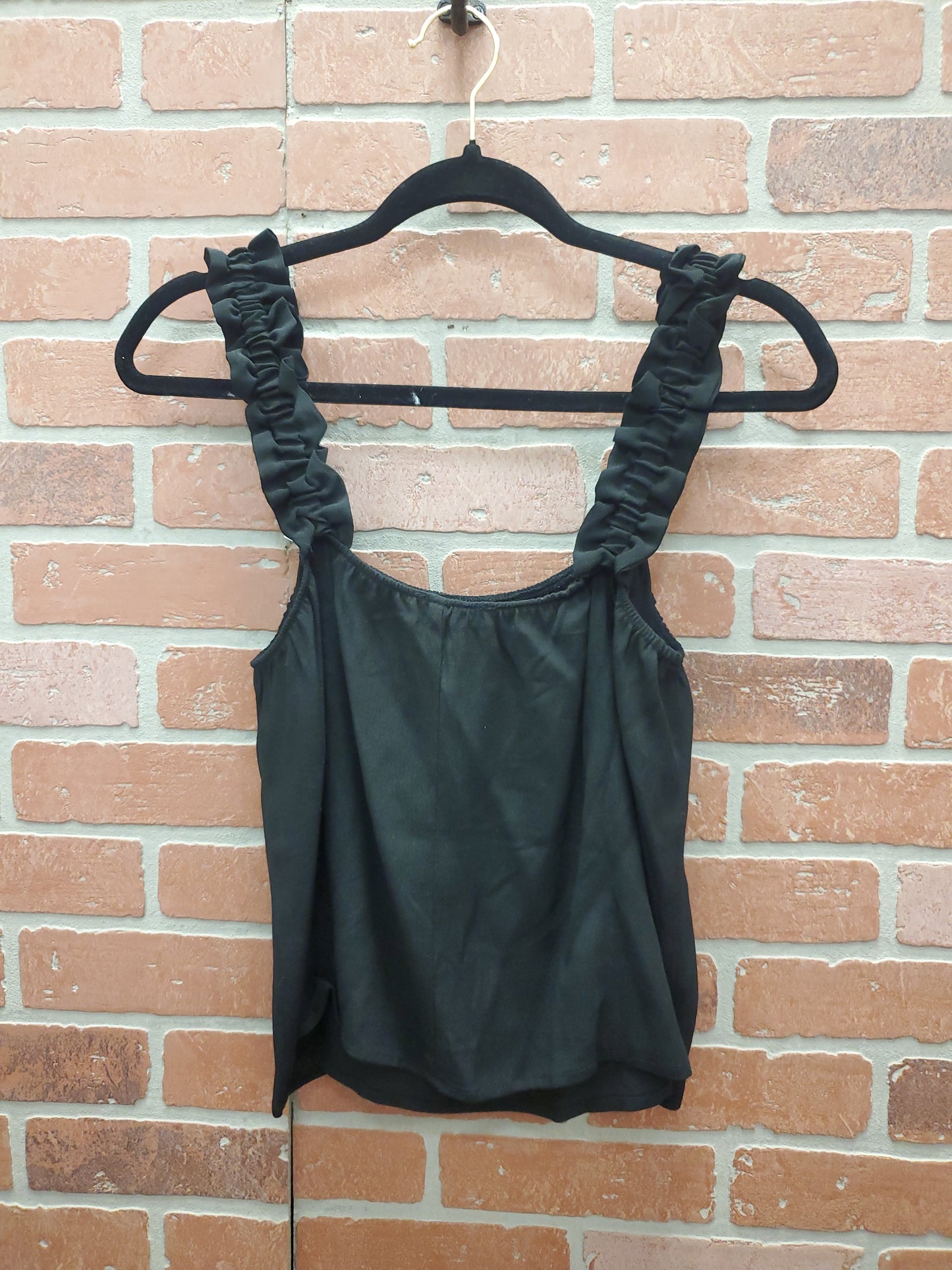 Lush Black Crop Top. Size S. RS 81