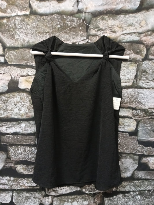 Black Boutique Tank. Size L. RS 31