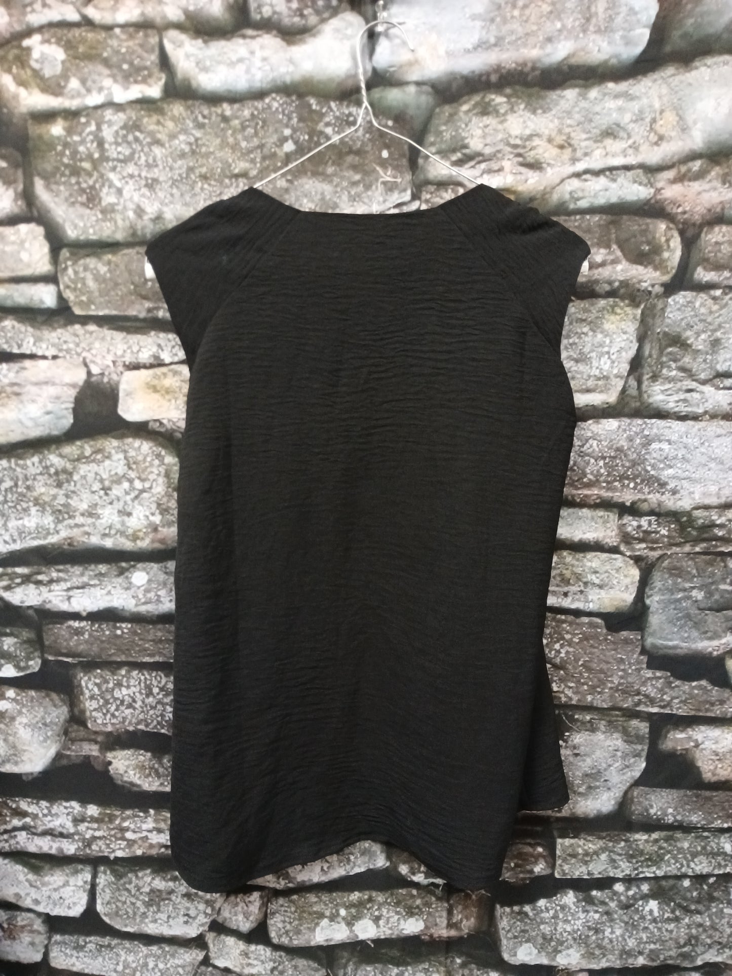 Black Boutique Tank. Size L. RS 31