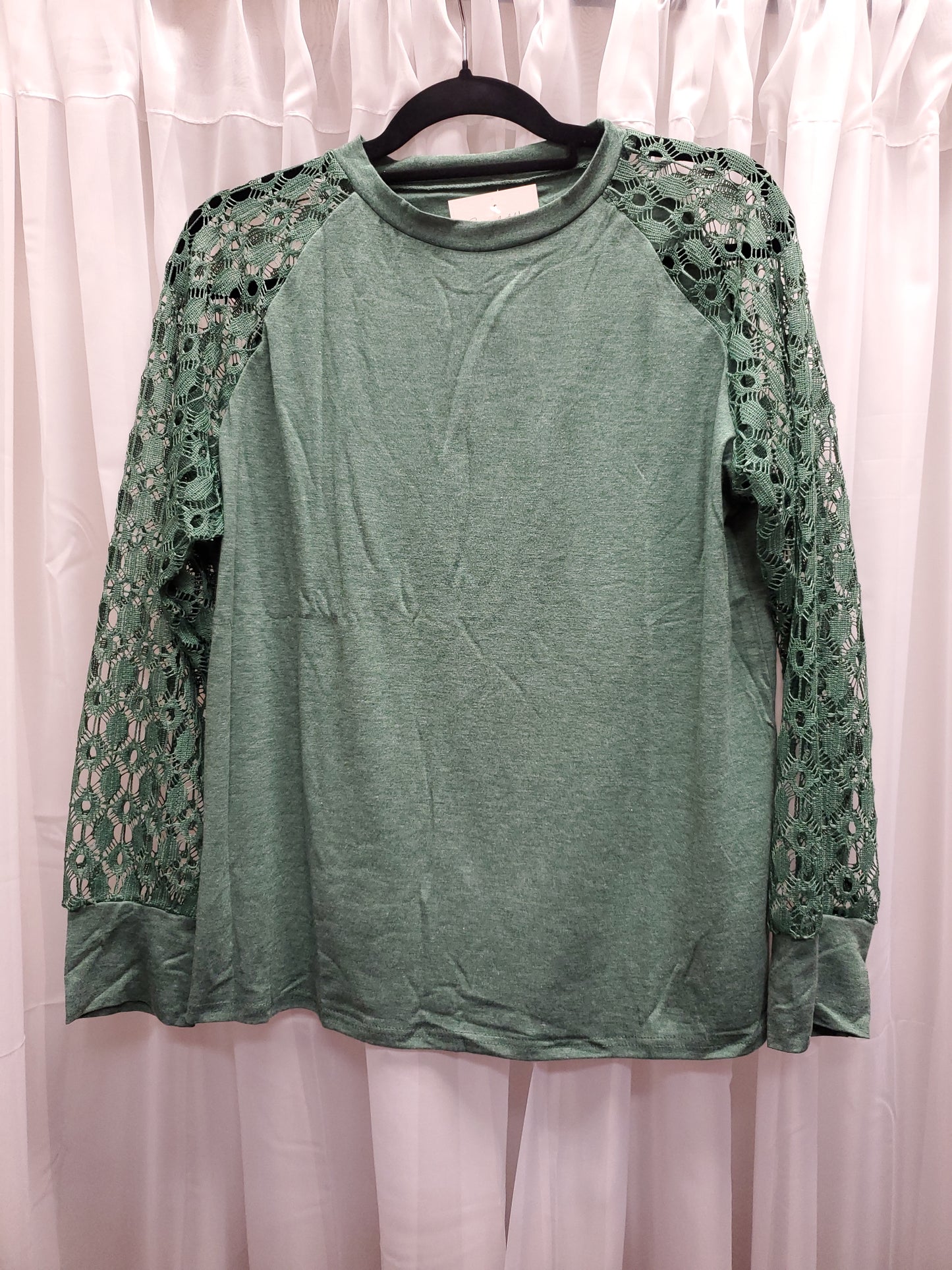 Green Long Lace Sleeve Blouse