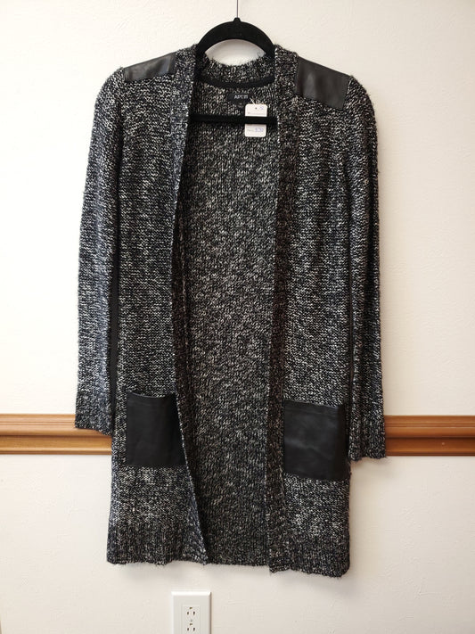 Apt 9 Black & Grey Cardigan. Size XS. RS 82