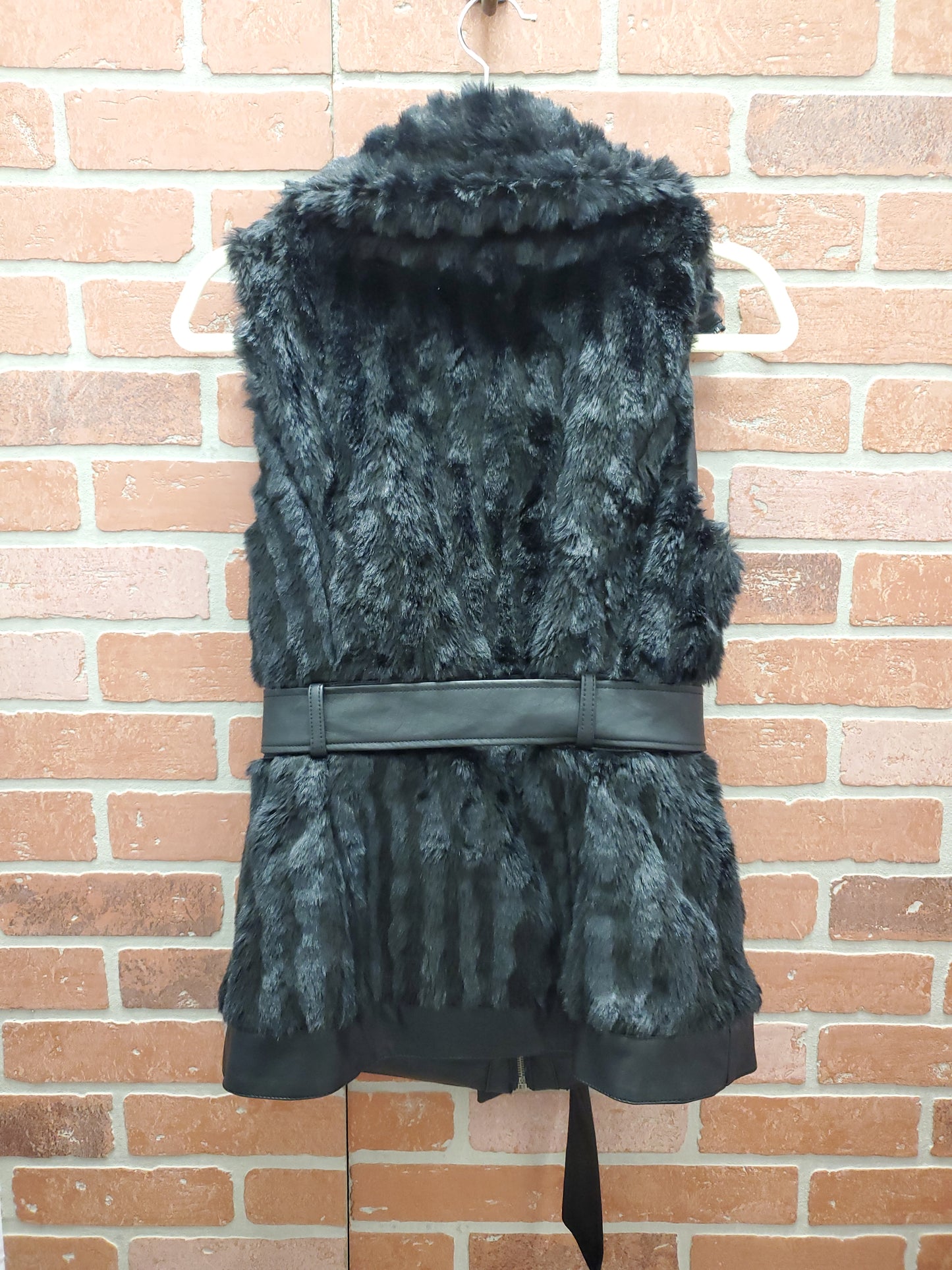 Nok Nok Black Faux Fur. Size S. RS 82.