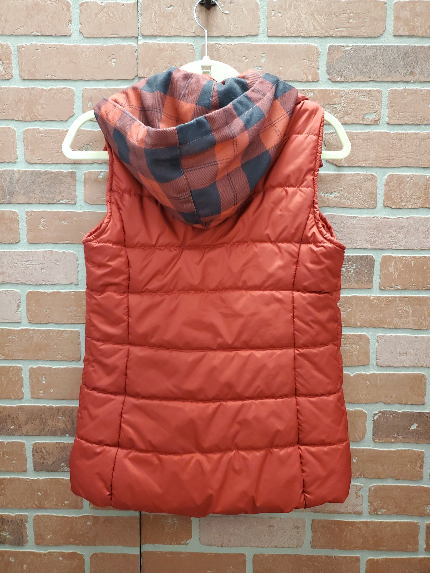 Arizona Red Puff Vest. Size S. RS 82.