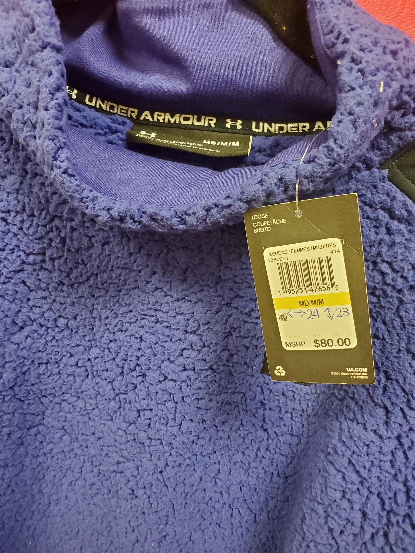 Under Armour Purple Pullover. Size M. RS 99.