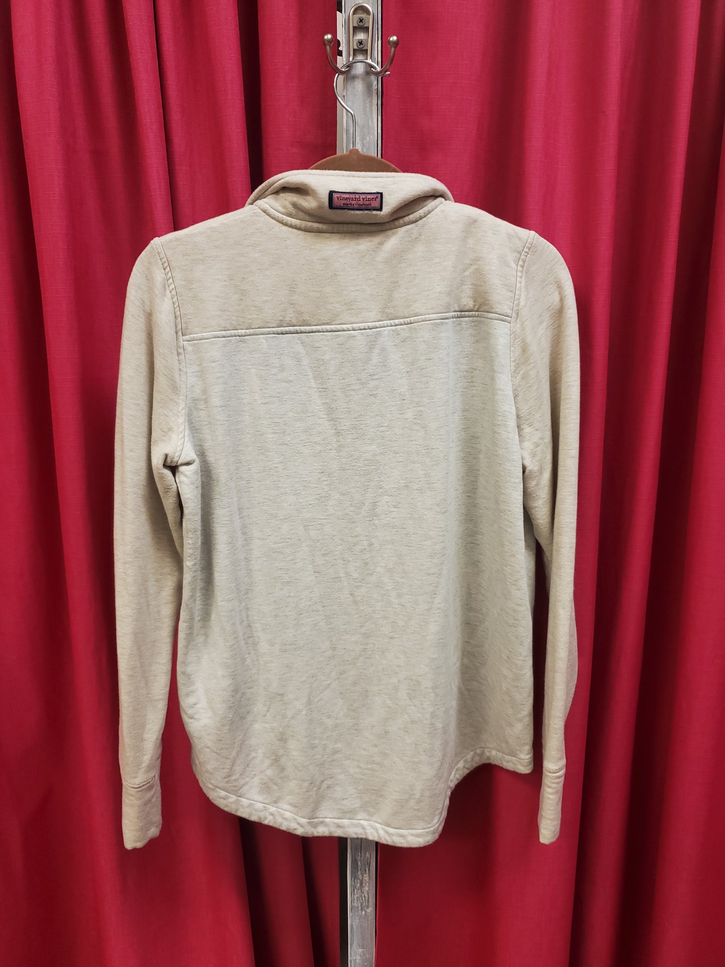 Vineyard Vines Beige Pullover. Size S. RS 58