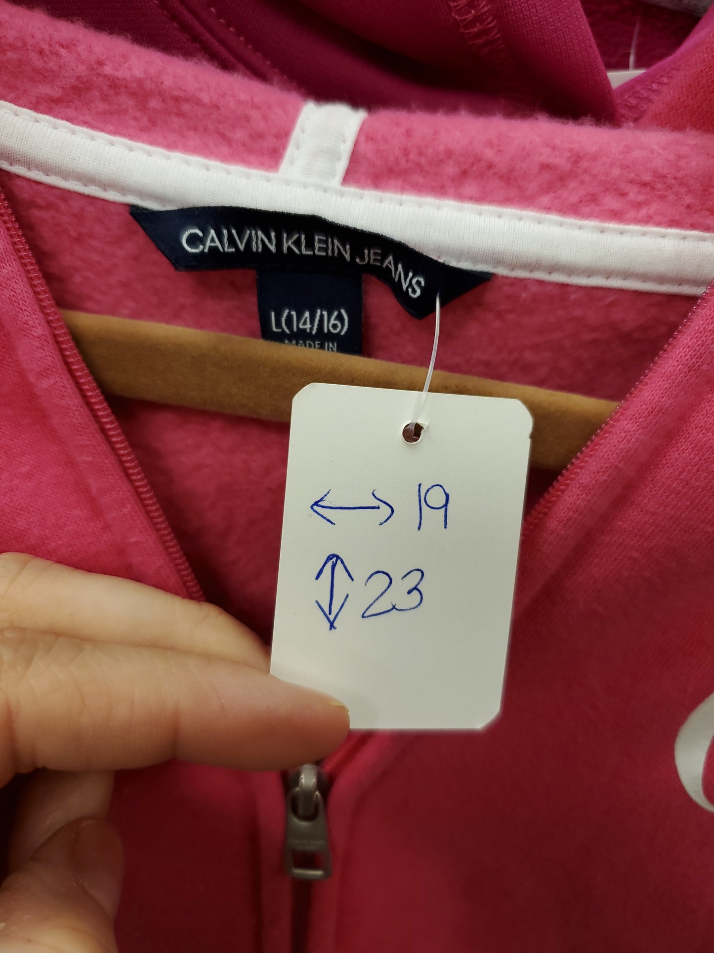 Calvin Klein Pink Jacket. Size YL. RS 58