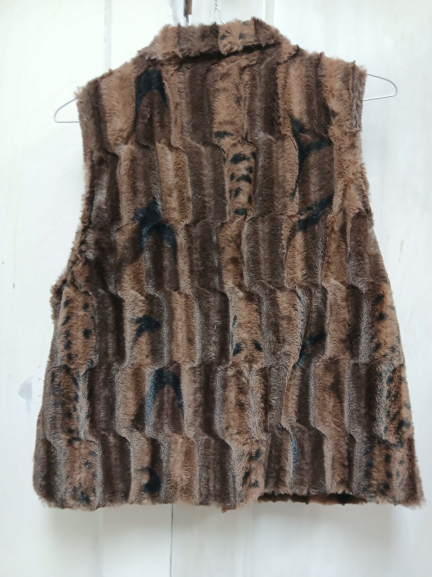 Cejon Faux Fur Brown Vest Size Large RS 88