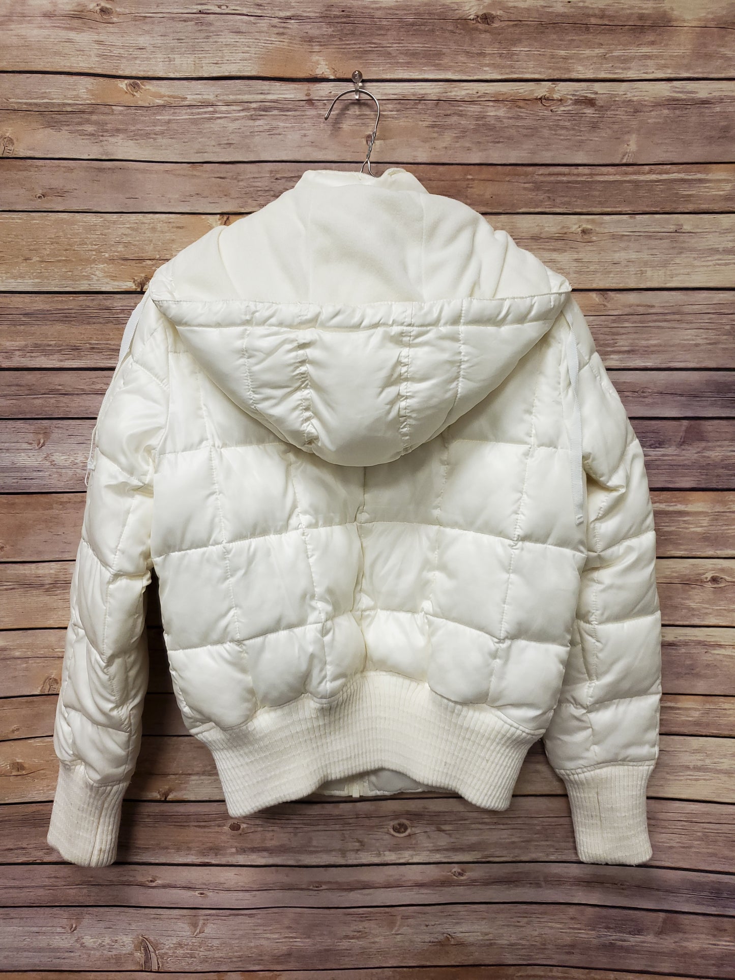 Old Navy Cream Color Coat. Size S. RS 50