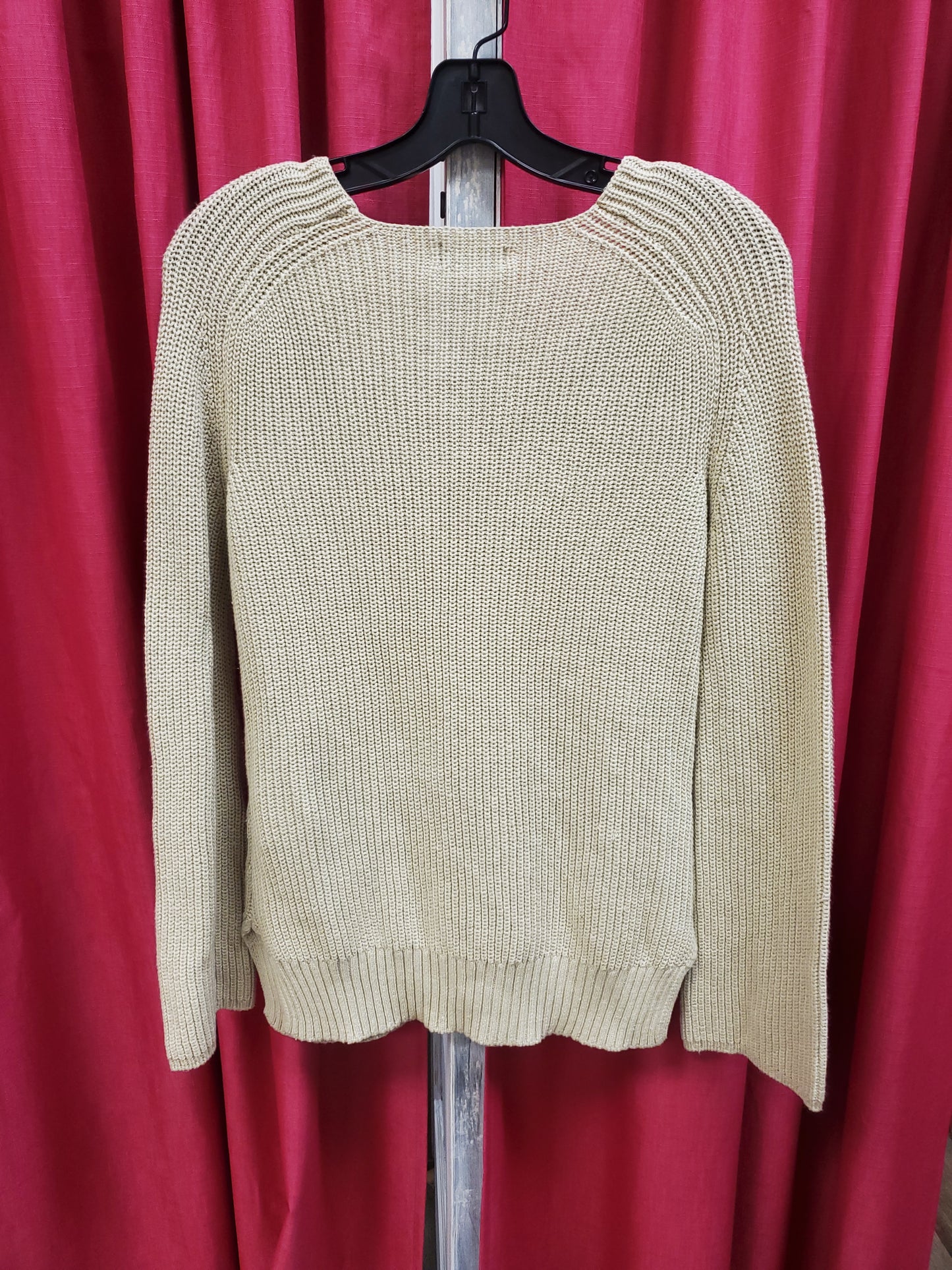 Venus Cream Knitted Sweater. Size M. RS 99