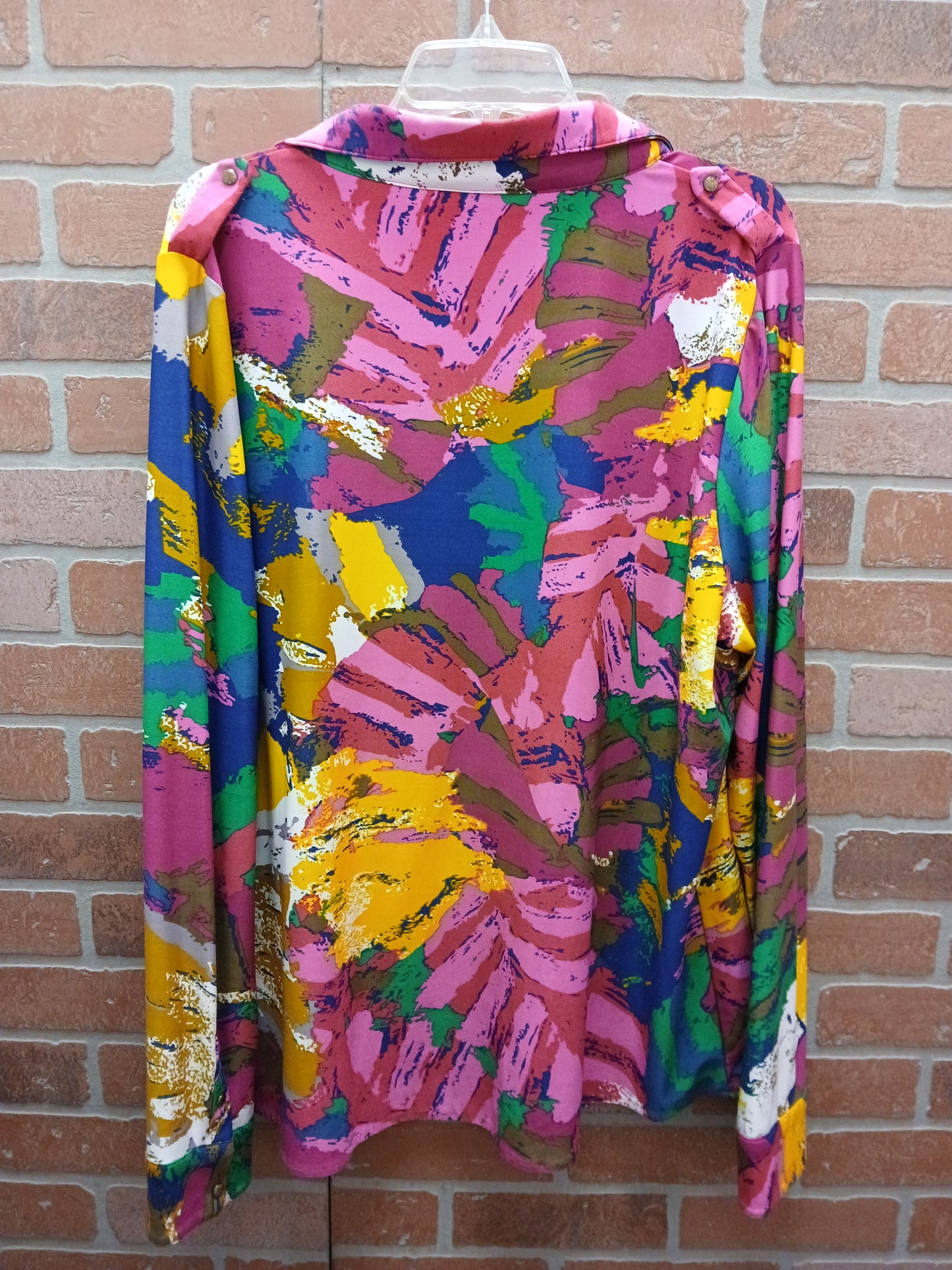 BCBG Maxazria multi color blouse. Size 2X. RS 91