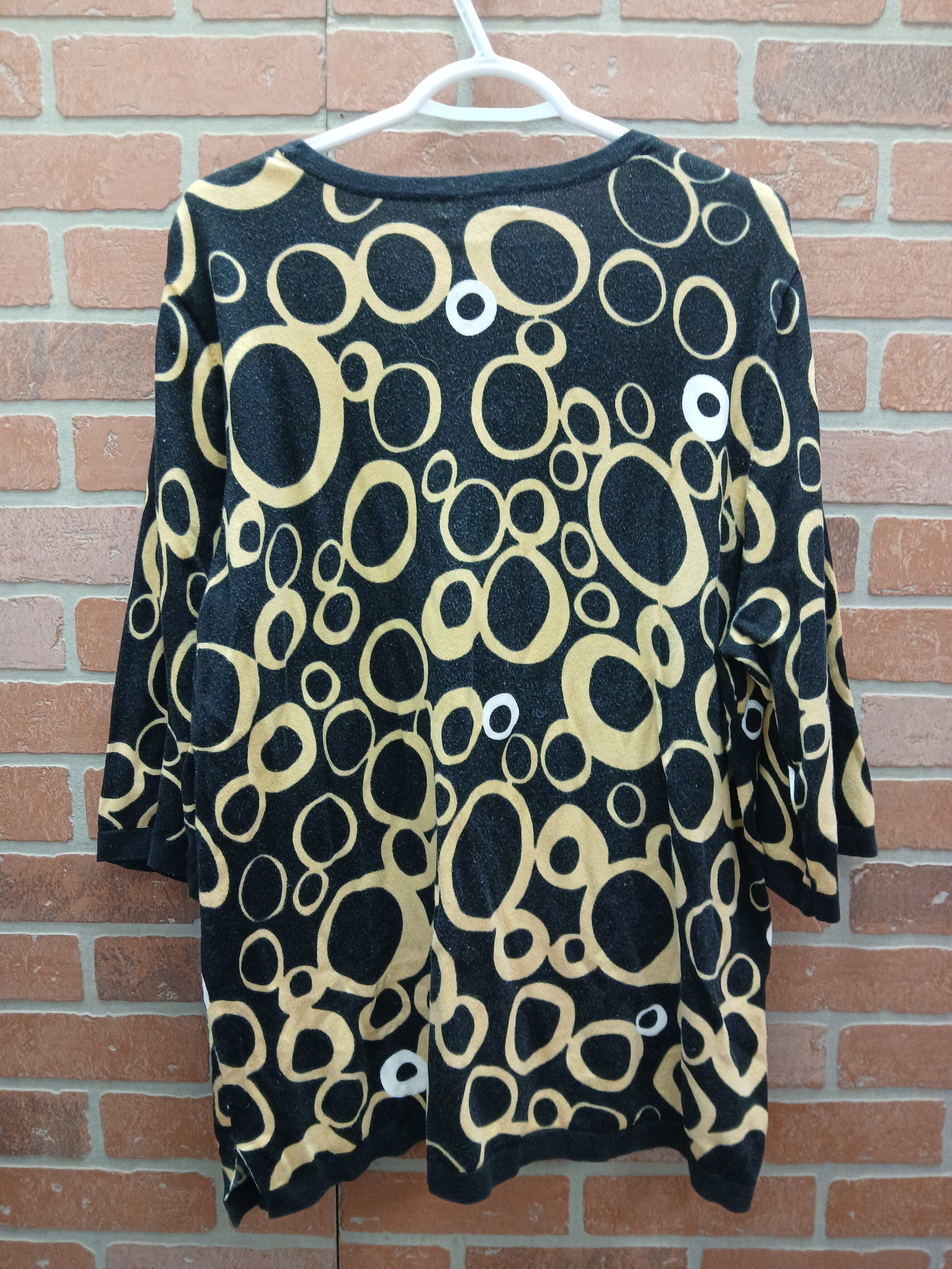 Designers Originals Black and Gold Blouse. Size 3X. RS 68 - Scarlett's Riverside Boutique 