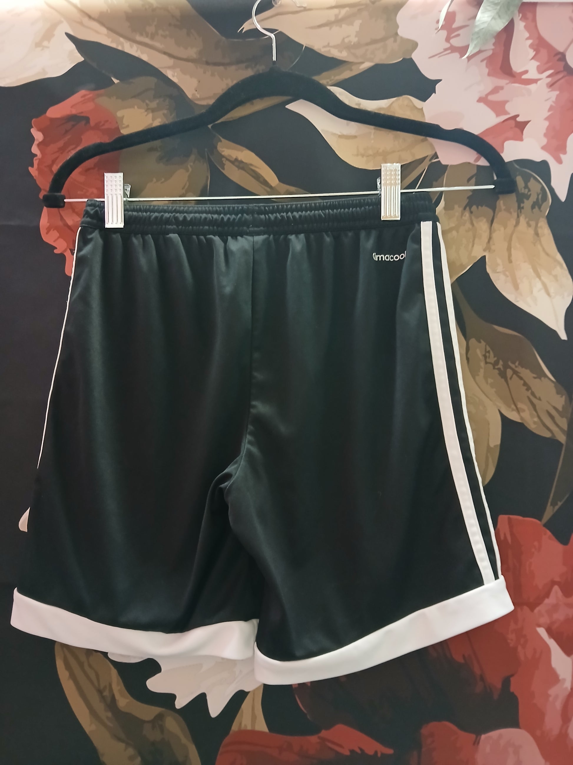 Adidas Kids black Athletic Shorts Size Medium RS99 - Scarlett's Riverside Boutique 