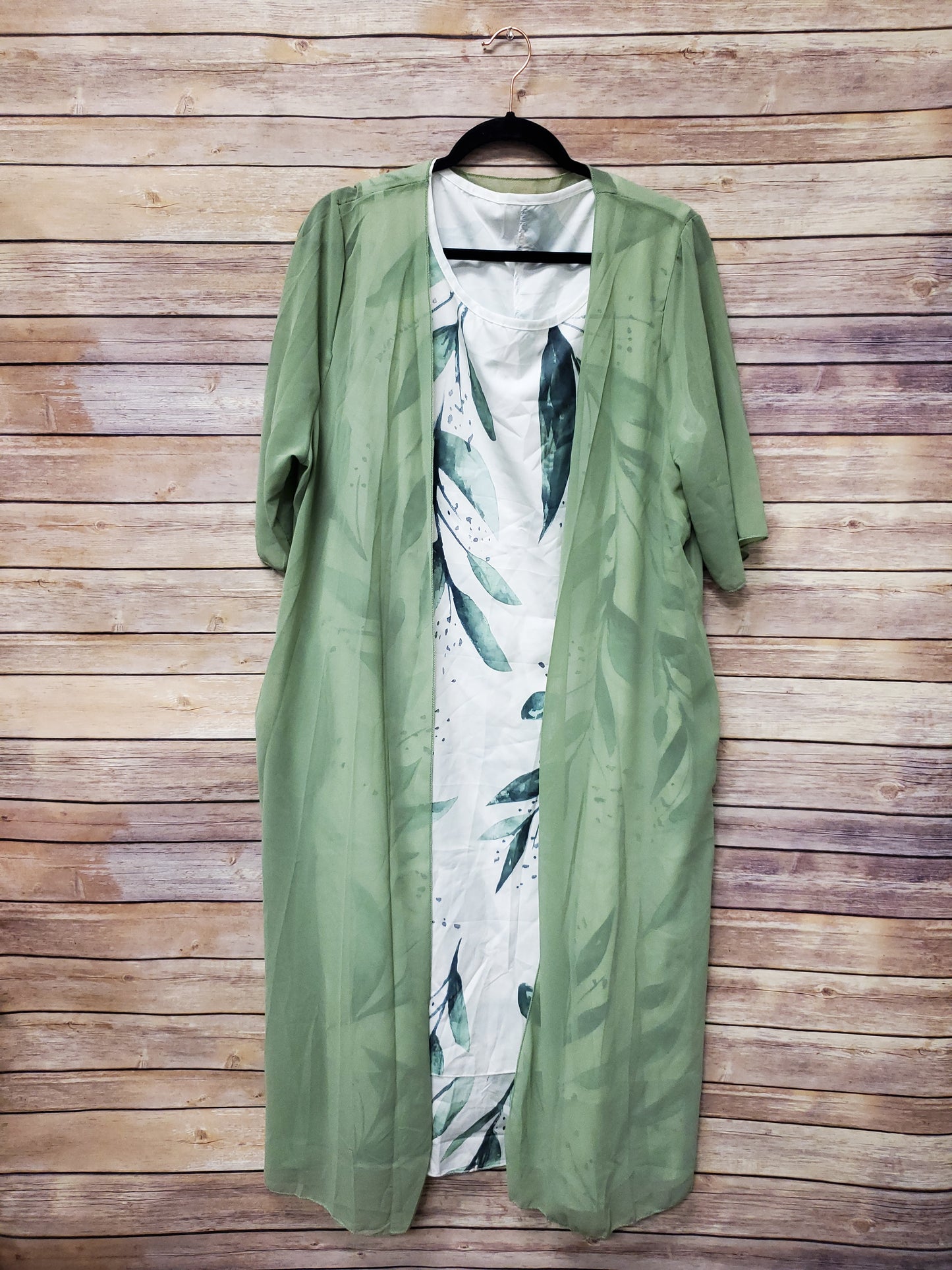 Green Leafy Dress. Size 2X. RS 99 - Scarlett's Riverside Boutique 