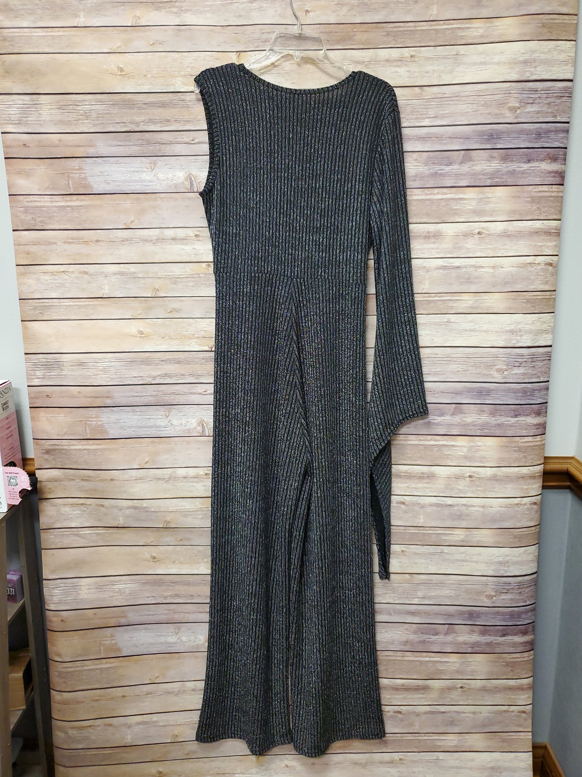 Black & Silver Shimmer Jumpsuit. Size XL. RS 91 - Scarlett's Riverside Boutique 